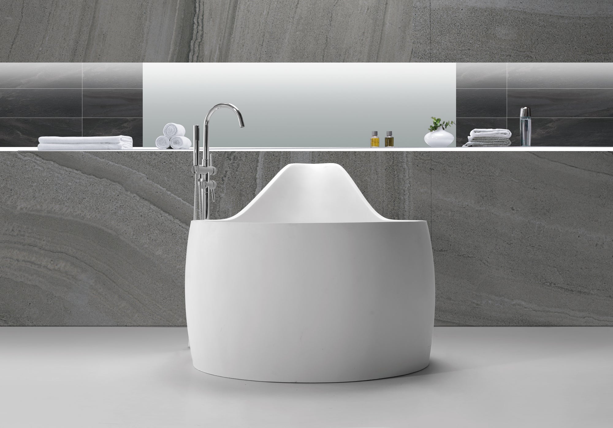 Hugi Japanese Inspired Soak Tub - 1300mm - B070