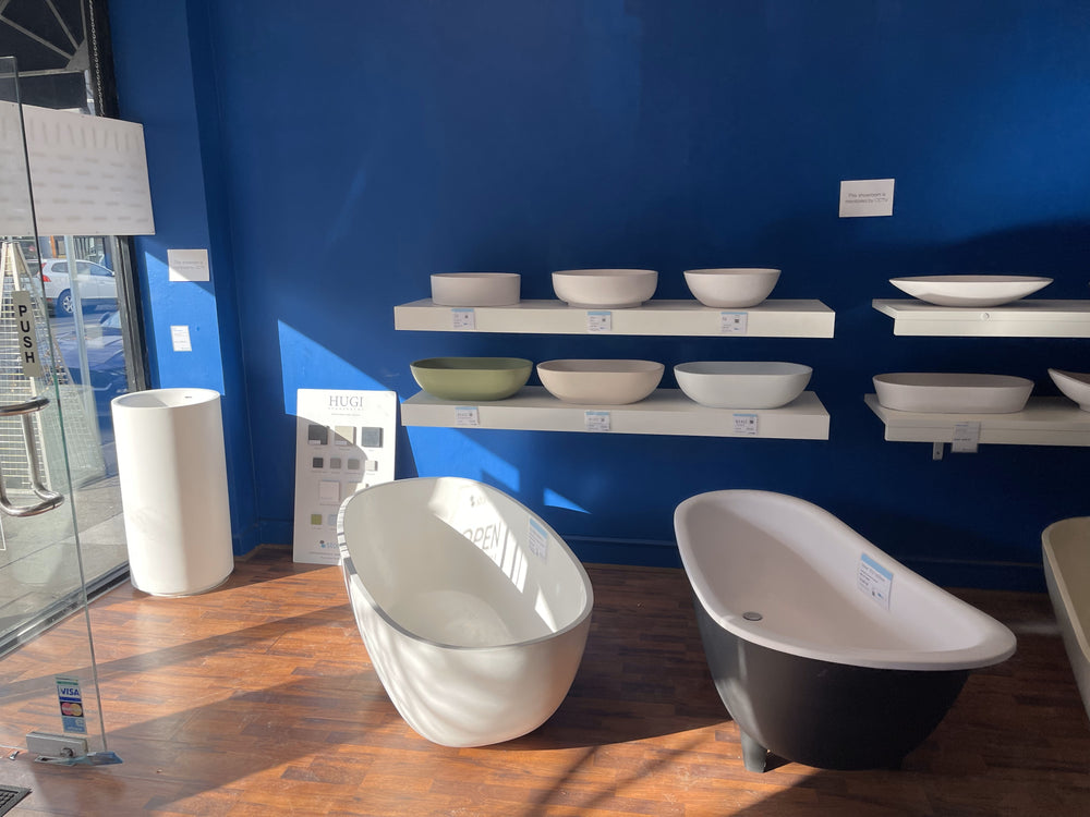 Olivier 1620mm exdisplay bath Stonebaths