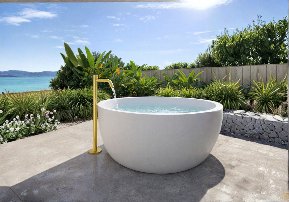 Lennox Outdoor Freestanding Bath Filler - A1011