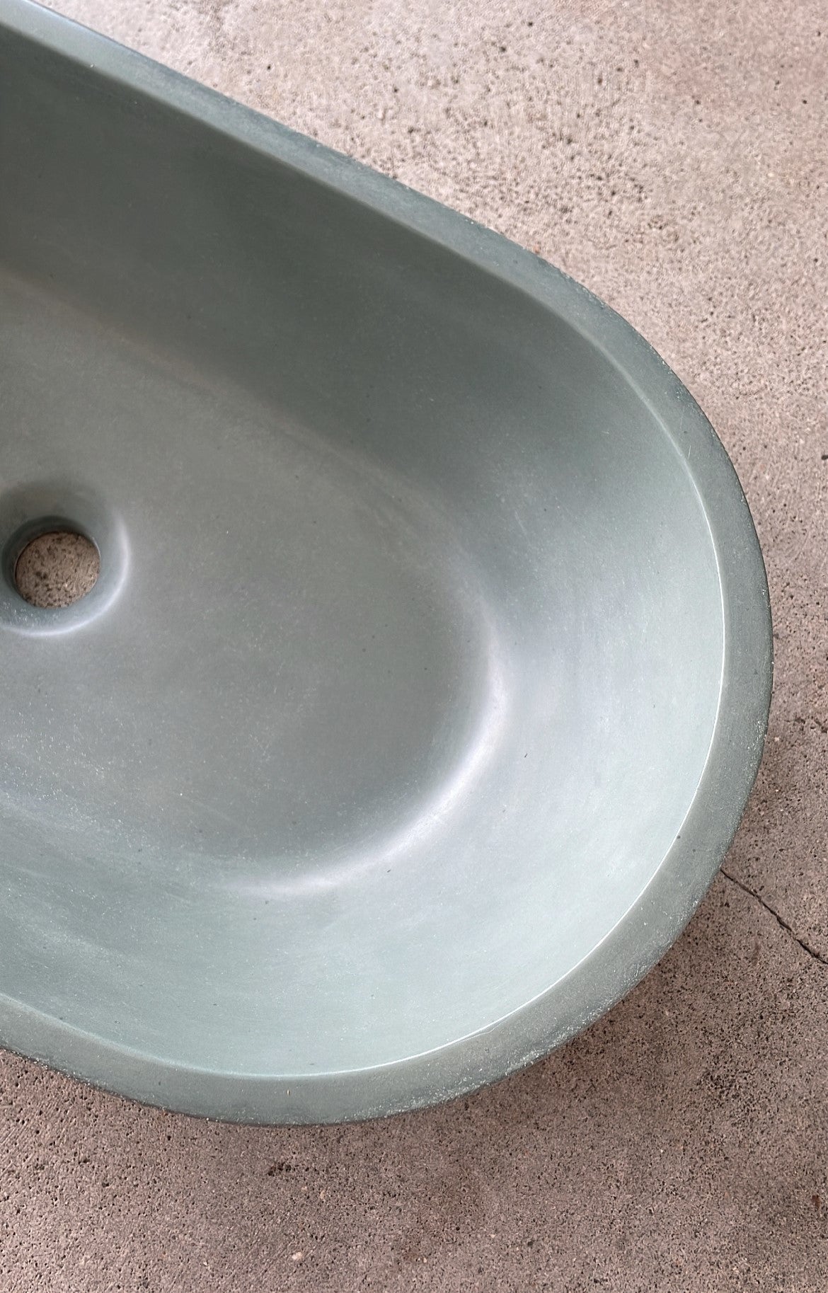 Bayley Oval Concrete Basin - 650mm/600mm- Seafoam