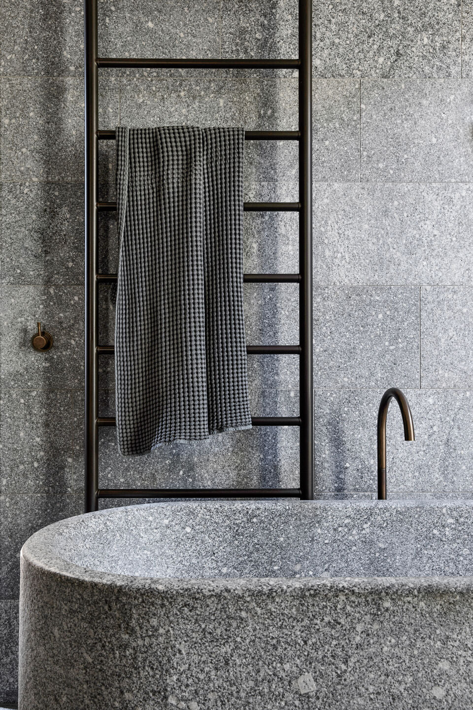 Mazu Granite Bath - 1740mm