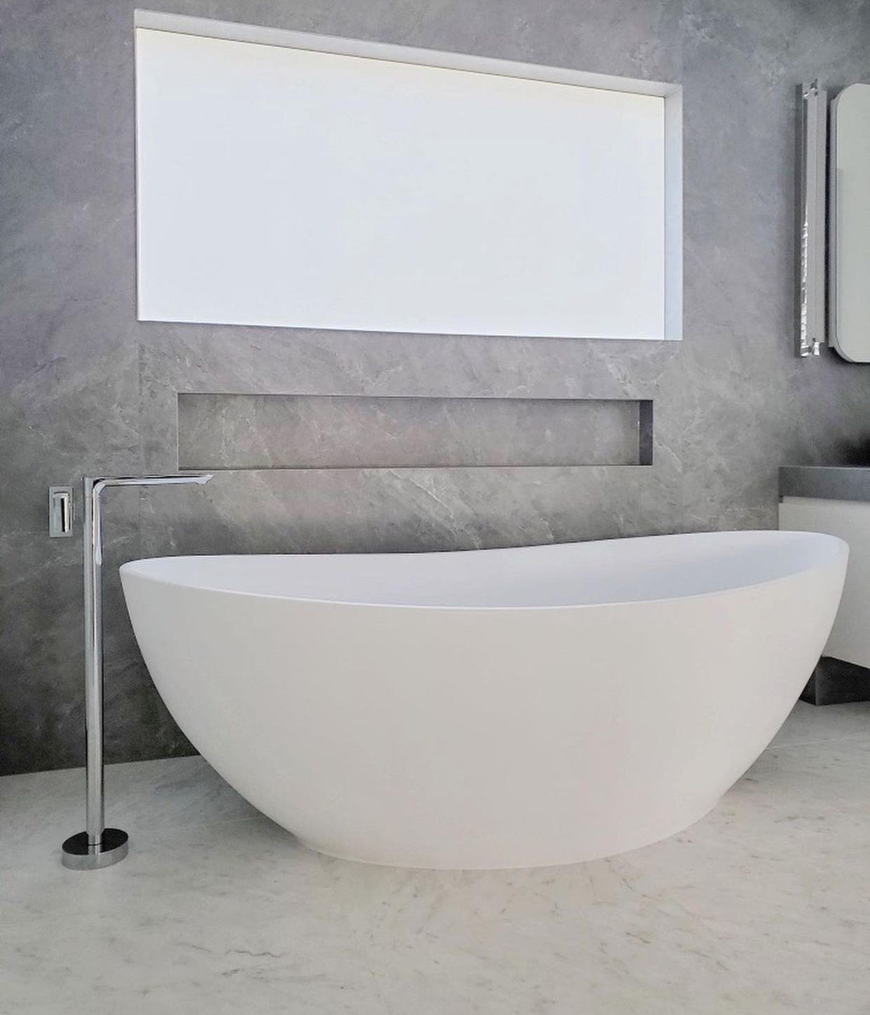 Toka Lite Vivienne Stone Bath - Organic Shape - 1800mm - ST24