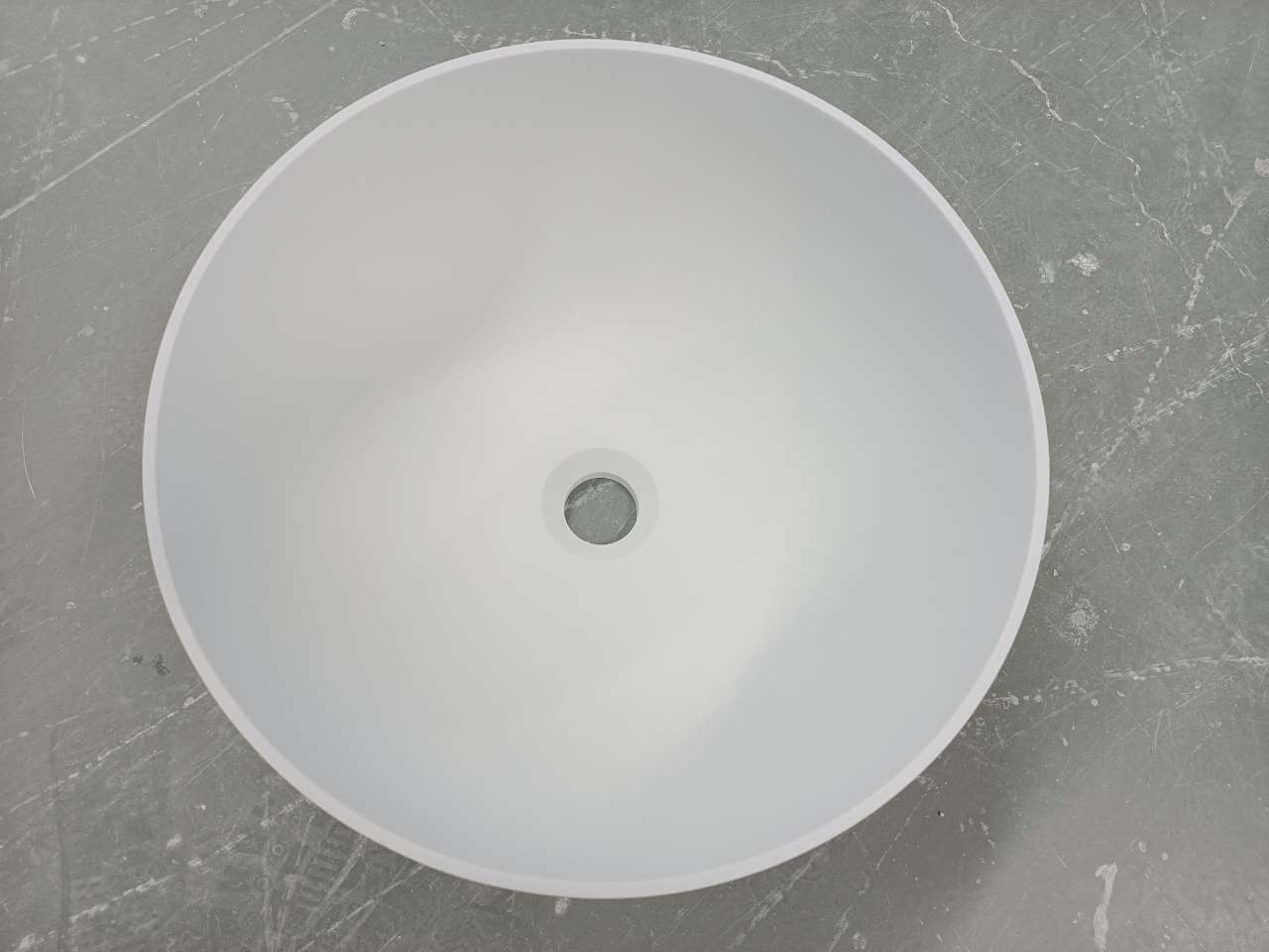 Tui semi-recessed round 400mm basin