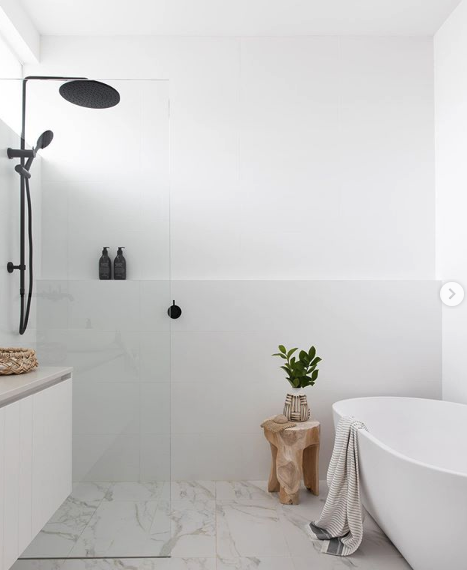 white and marble grey bathroom